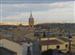 Vista general con la Iglesia en el centro y al fondo el conjunto de Bodegas las Crucetas